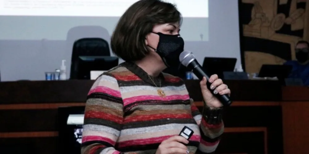 Secretária de Educação de Ponta Grossa, Simone do Rocio.