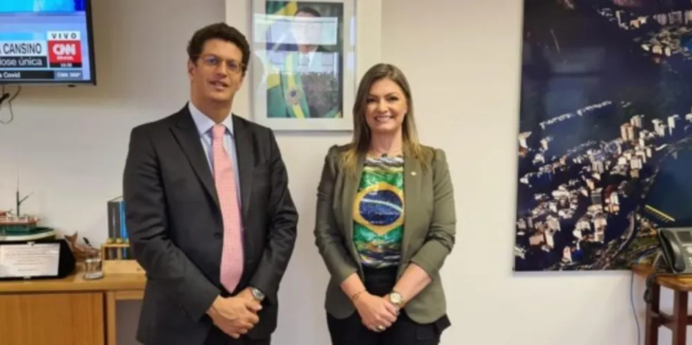 Ministro Ricardo Salles e deputada Aline Sleutjes.