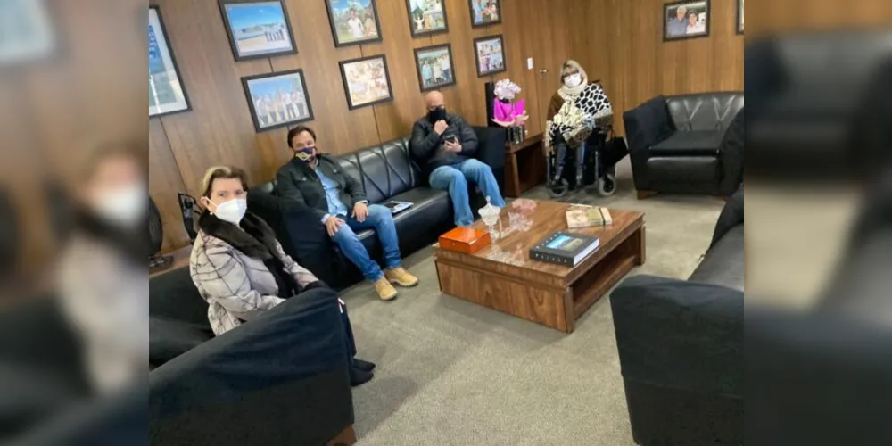 Encontro entre lideranças aconteceu na última segunda-feira (14).