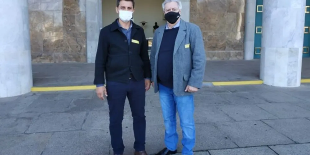 Prefeitos estiveram em Curitiba para dialogar sobre o projeto que trará reformas para a Estrada Boiadeira