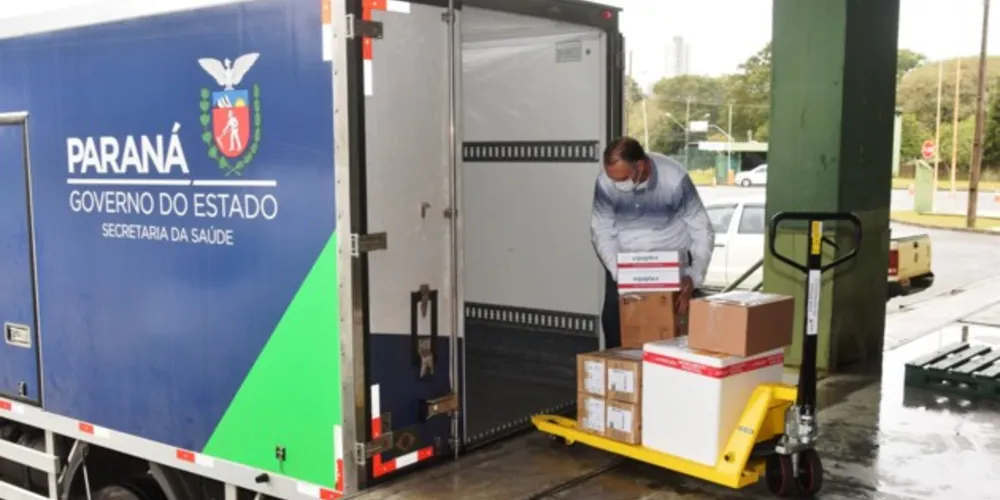 Imunizantes serão entregues por meio terrestre e aéreo.