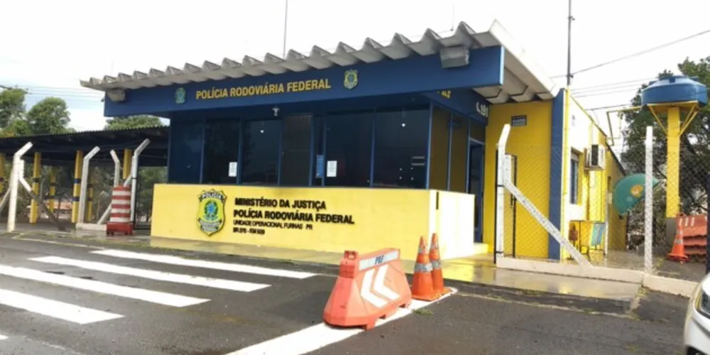 PRF cancela fechamento da BR-376 para passagem de carga