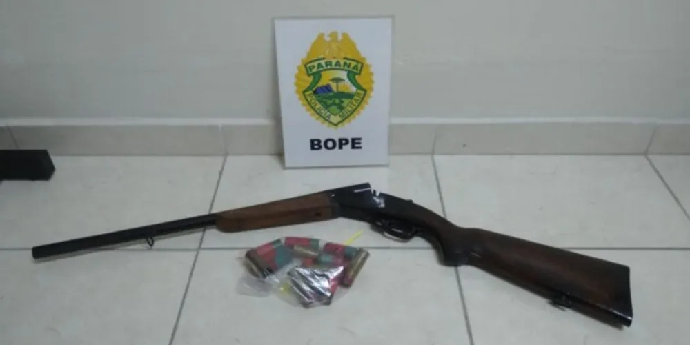 Polícia apreende espingarda no Jardim Paraíso 
