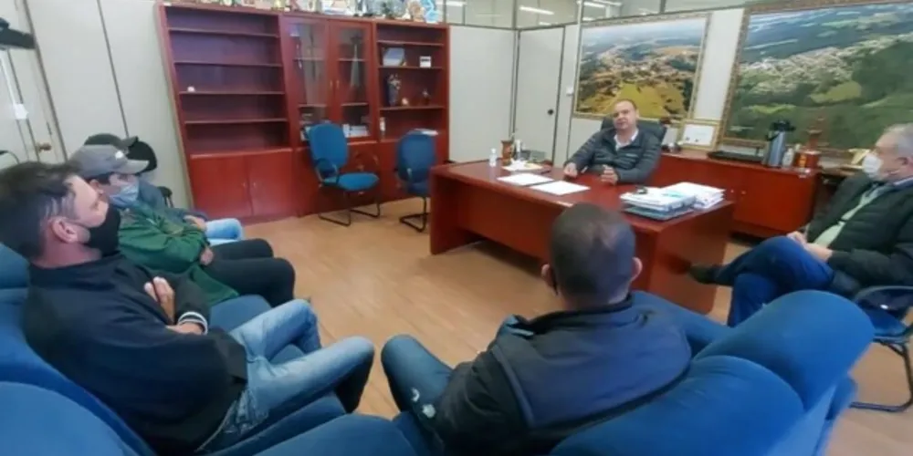 Prefeito Lula Thomaz anunciou a instalação de duas novas empresas na cidade