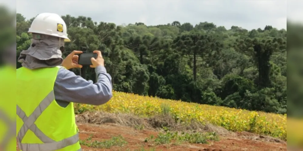 Equipe de Supervisão Ambiental alia aplicativos e tecnologia em campo para a preservação ambiental 