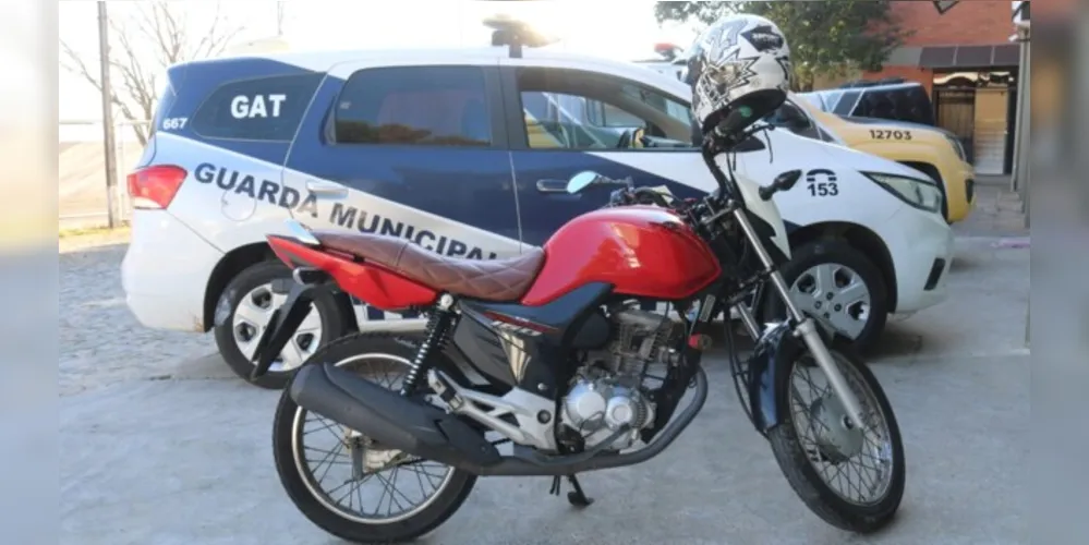 Jovem fugiu de uma equipe da Guarda Municipal por 8 km, furando semáforos, travando o trânsito, assustando pedestres e motoristas