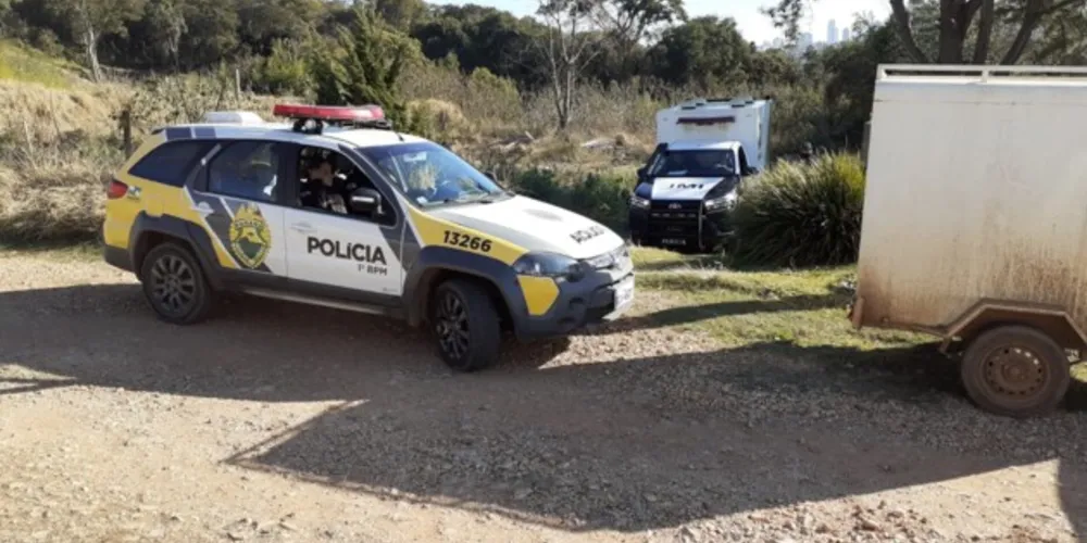 Corpo foi encontrado em um terreno baldio na tarde desta sexta-feira (30)