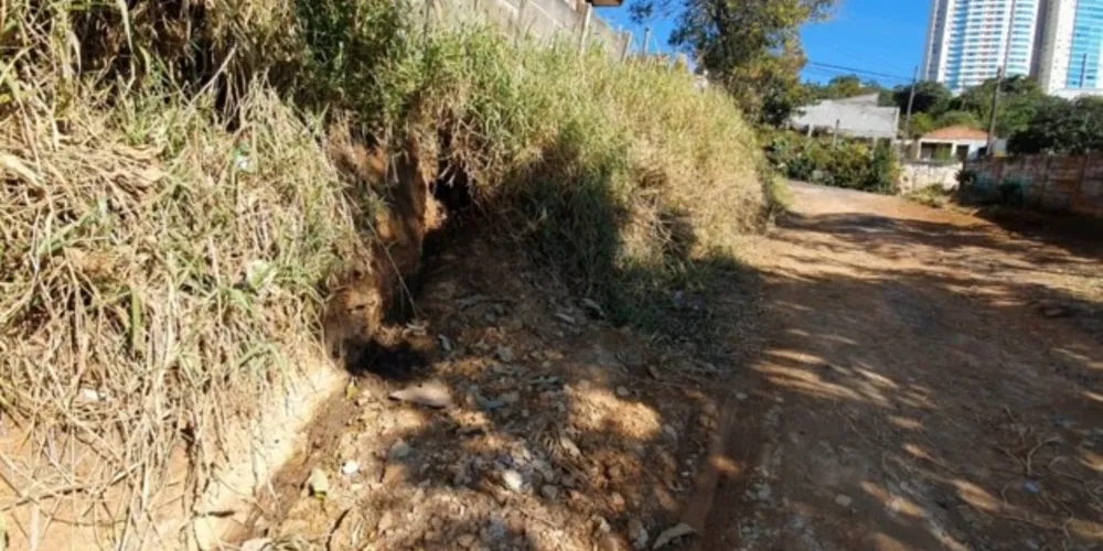 Imagem ilustrativa da imagem Moradores reivindicam melhorias em rua de Olarias.