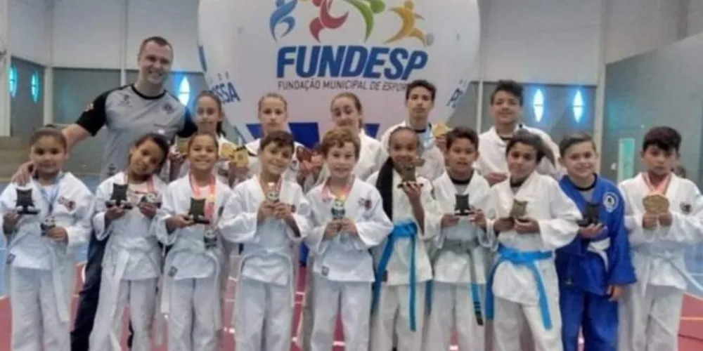 O Projeto também tem parceria com a Secretaria Municipal de Educação(SME) e atende mais de 530 alunos. 