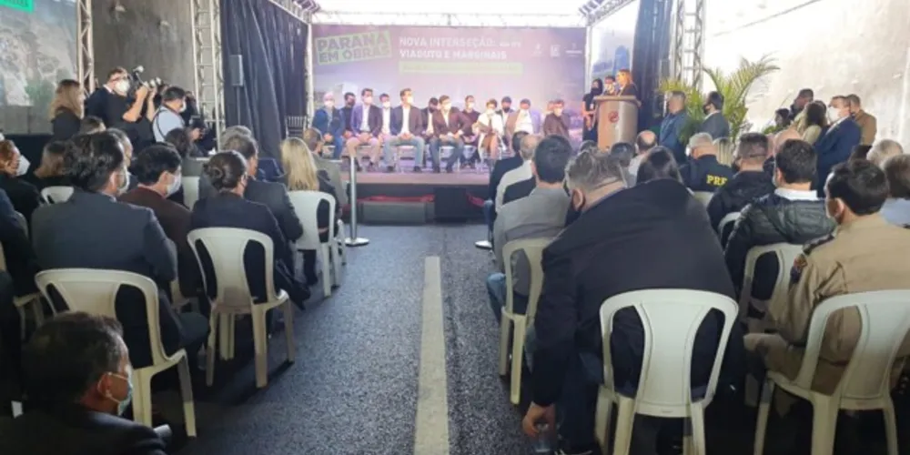 Viaduto Luiz Carlos Sebastião fica situado na Avenida Souza Naves, km 173 da BR-373