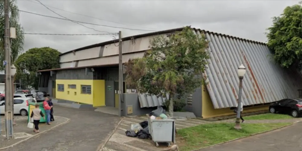 Ginásio fica localizado no bairro de Nova Rússia, em Ponta Grossa.