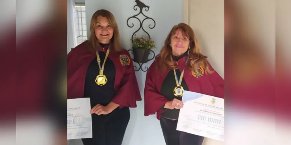 Dione Navarro e Marivete Souta são convidadas a serem acadêmicas fundadoras da Academia de Letras de São Pedro da Aldeia-RJ