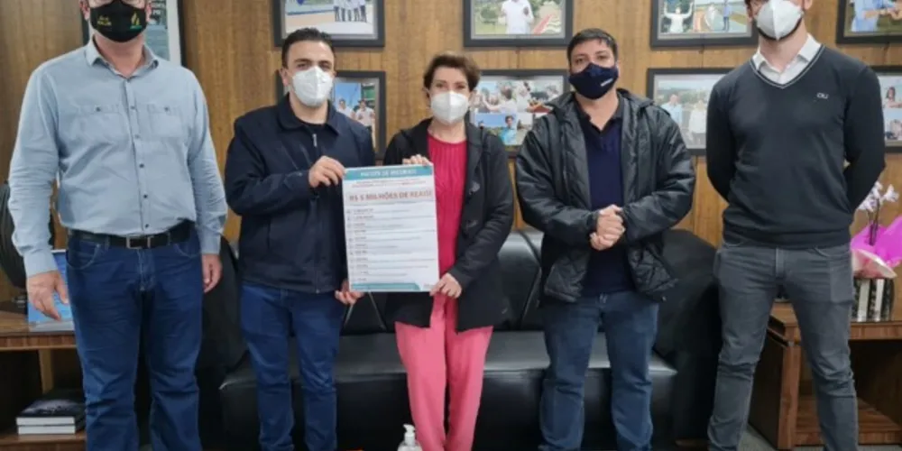 Deputado federal, prefeita e vereadores de Ponta Grossa.