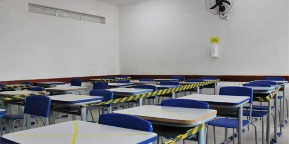 Todos os Municípios de médio e grande porte do Paraná, estão com as aulas presenciais suspensas