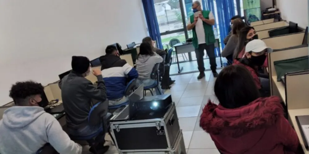 Iniciativa voltada para os alunos entre 14 e 18 anos é feita em parceria com o Senar