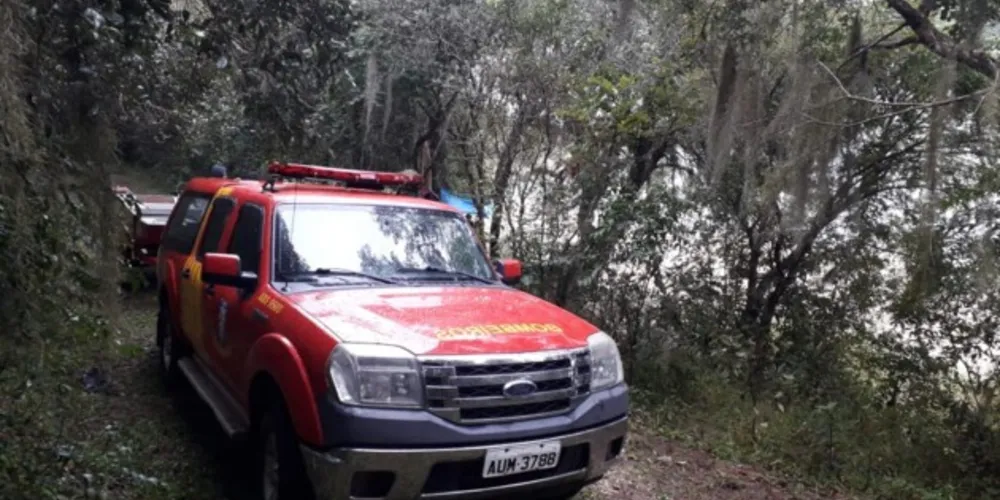 Bombeiros resgataram o corpo nesta manhã