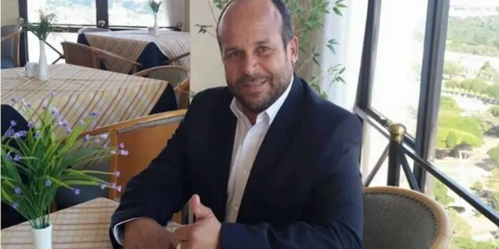Carlinhos Vidente precisou ser internado na UTI após sofrer com várias complicações devido à Covid-19