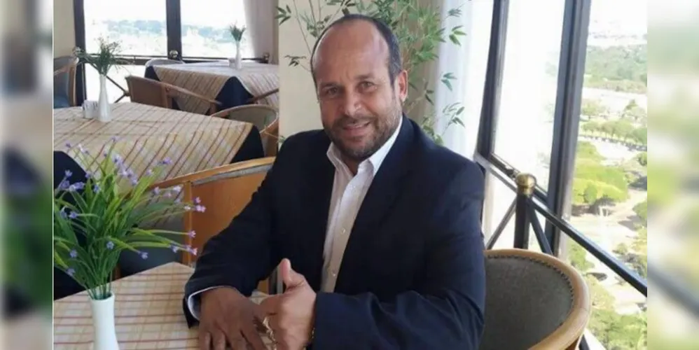 Carlinhos Vidente precisou ser internado na UTI após sofrer com várias complicações devido à Covid-19