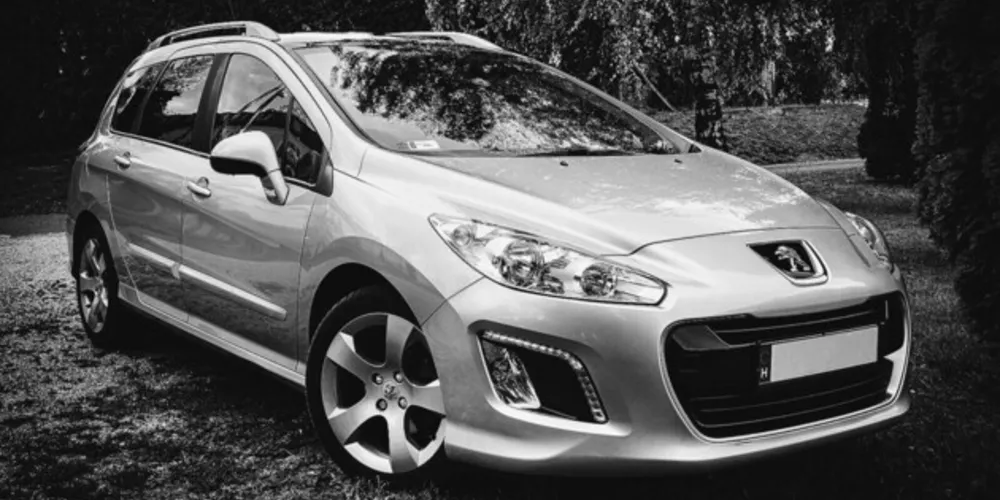 Comprar um aromatizando no setor de artigos automotivos no supermercado é uma tarefa fácil de ser feita