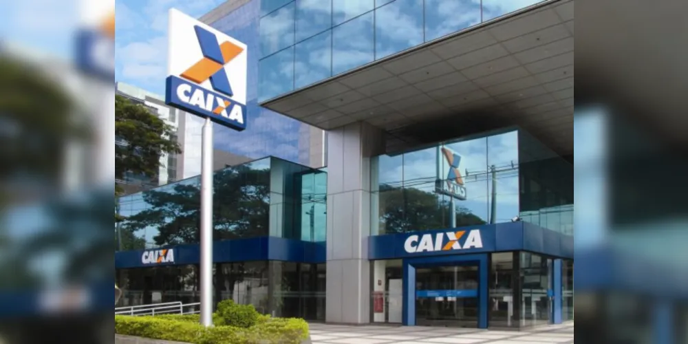 A contratação de 10 mil novos colaboradores, entre empregados e terceirizados, é para fortalecer a rede de atendimento do banco