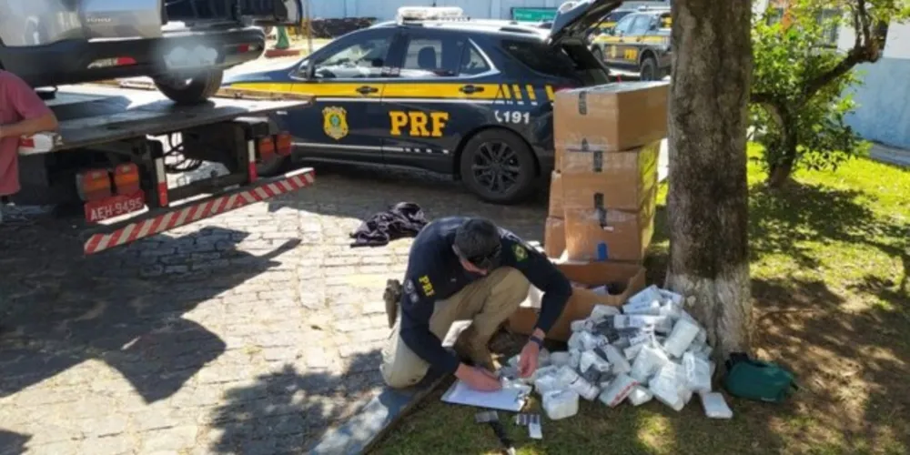 O motorista levaria a carga com mais de 300 quilos para a região metropolitana de Curitiba.