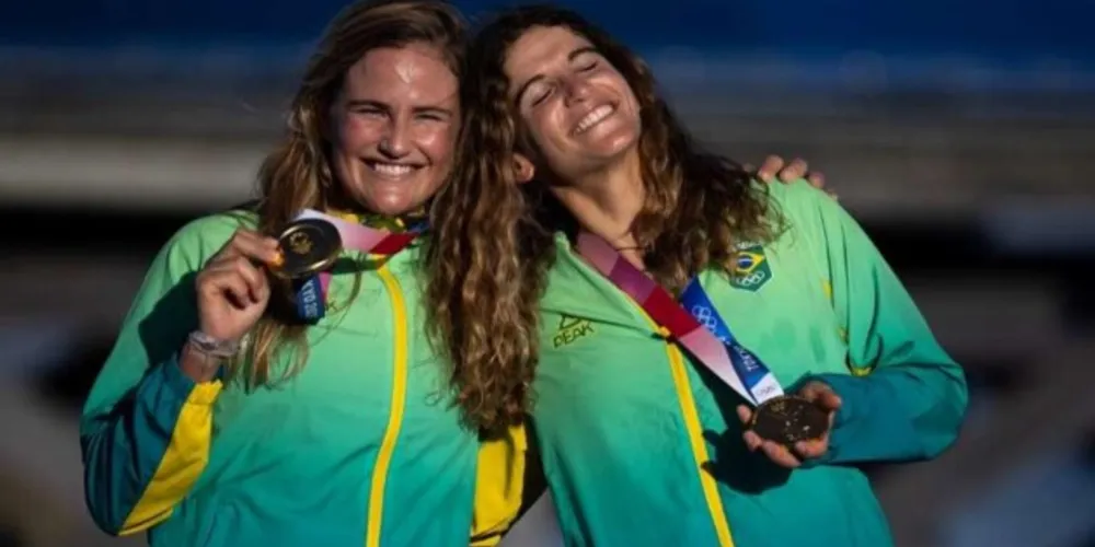 Dupla conquistou o bicampeonato olímpico da classe 49er FX