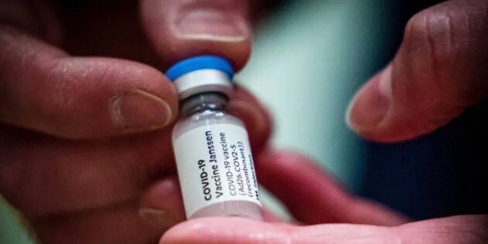 Após autorização da agência reguladora dos EUA, 3 milhões de doses dos imunizante devem ser enviados na terça-feira