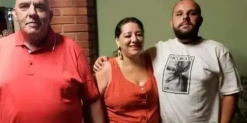Imagem ilustrativa da imagem “A família acabou”: Pai, mãe e filho morrem de covid em 1 mês
