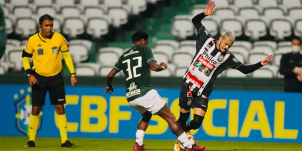 Fantasma não reeditou a boa  atuação de estreia e foi derrotado pelo Guarani