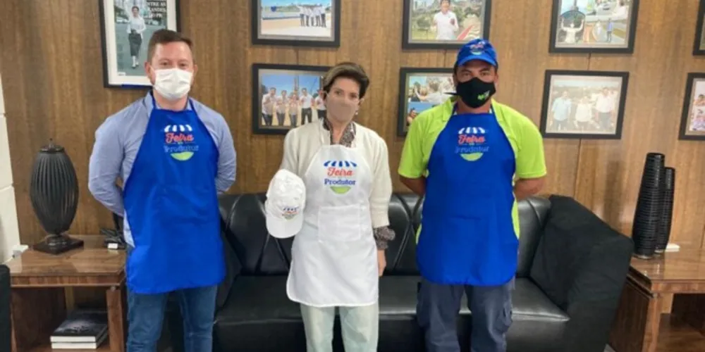 Imagem ilustrativa da imagem Feirantes de PG recebem uniformes da Prefeitura