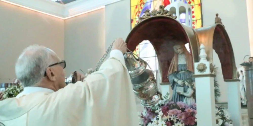 A missa solene em honra a Sant’Ana será celebrada às 10 horas, pelo bispo Dom Sergio Arthur Braschi