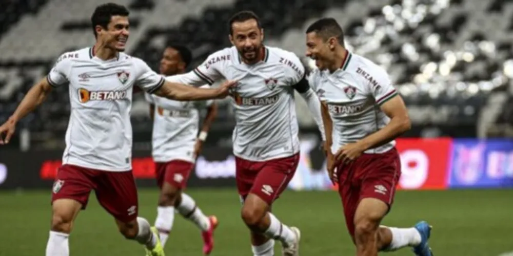 Cinco times brasileiros entraram em campo nesta terça-feira, três pelas Copa Libertadores da América e dois pela Copa Sul-Americana