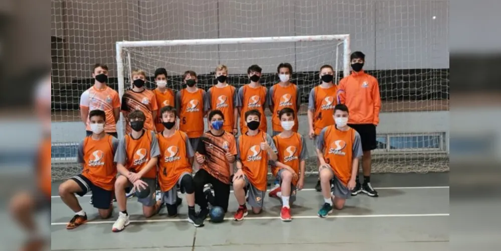 Equipe do handebol masculino participou de um amistoso na semana passada como forma de preparação para os JEPs 