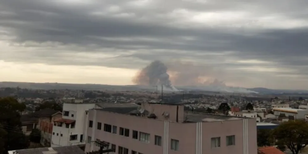Imagem ilustrativa da imagem Moradores denunciam grande incêndio ambiental em PG