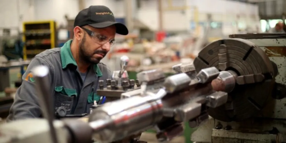 Setor automotivo acumula 54% de alta na produção industrial no Paraná neste ano