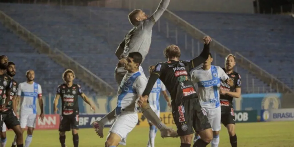 Operário fez um um bom jogo e venceu o Londrina no Estádio do Café