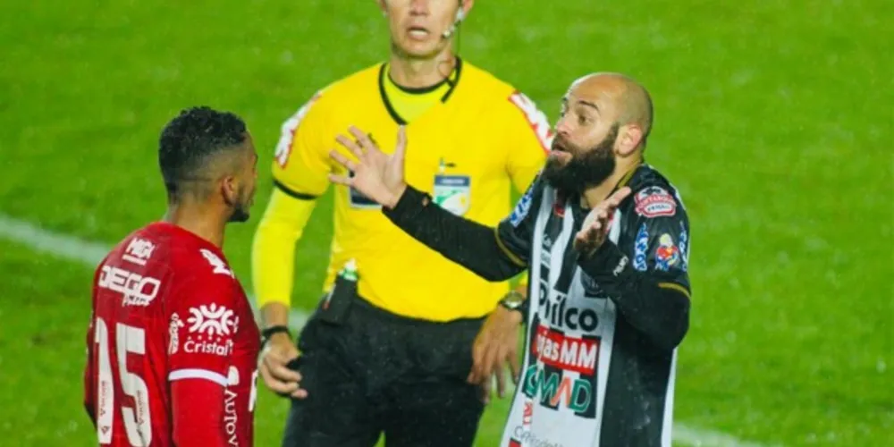 Operário Ferroviário recebeu o Vila Nova-GO, em duelo válido pela 8ª rodada do Campeonato Brasileiro da Série B