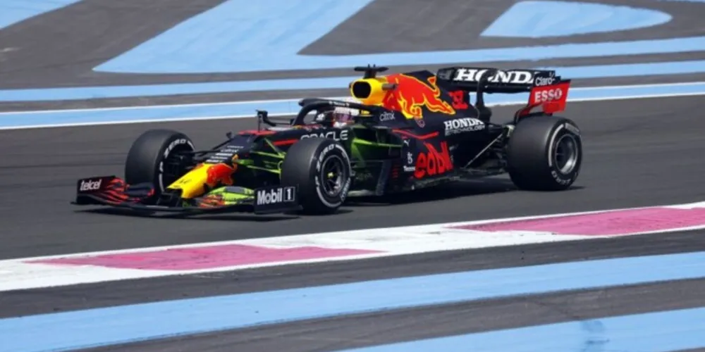 Verstappen supera Hamilton e fica com a pole do GP da França de F1