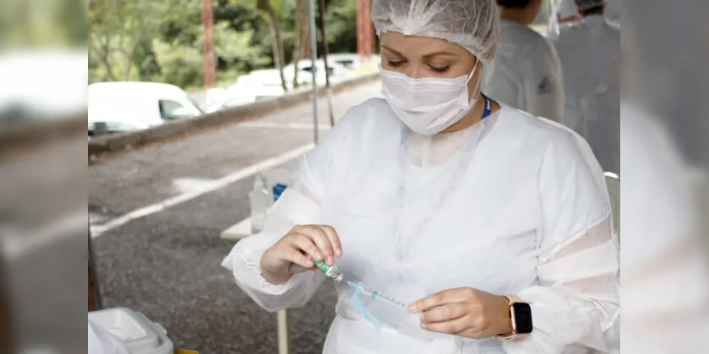 Prefeitura também informou que terça, quarta e quinta da próxima semana será voltado a aplicação de segunda dose da AstraZeneca