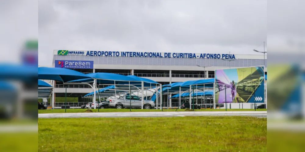 De acordo com a Infraero, desde às 6h25 um forte nevoeiro causou transtornos e alterações no itinerário