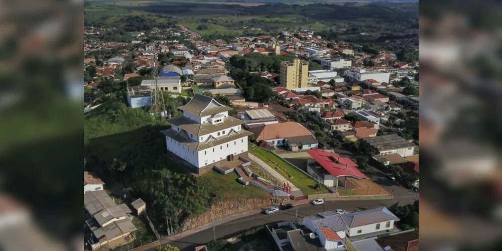 Ao todo, 1.999 mortes foram notificadas pela doença no mês passado em 257 municípios