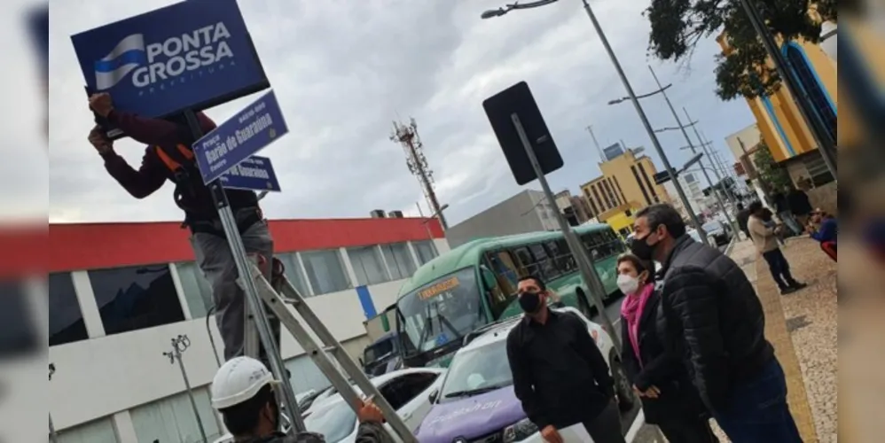 Primeira placa foi instalada na última quinta-feira (10).