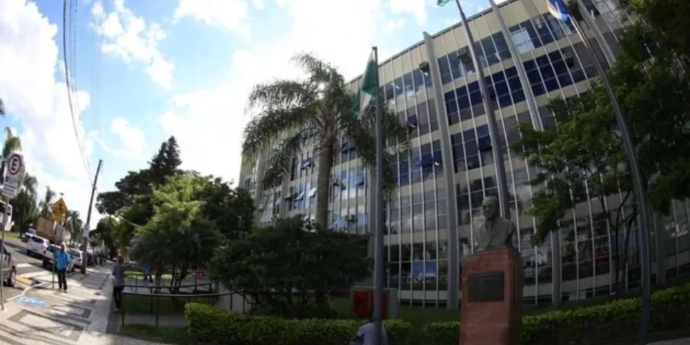 Imagem ilustrativa da imagem FMS alerta para agendamento falso de vacinação