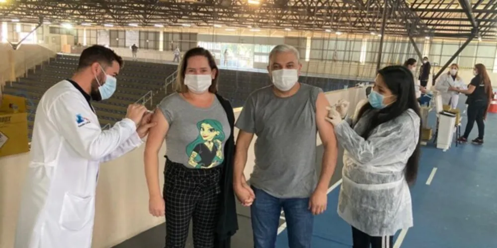 Cerca de 160 servidores municipais trabalharam no mutirão de vacinação contra a covid-19