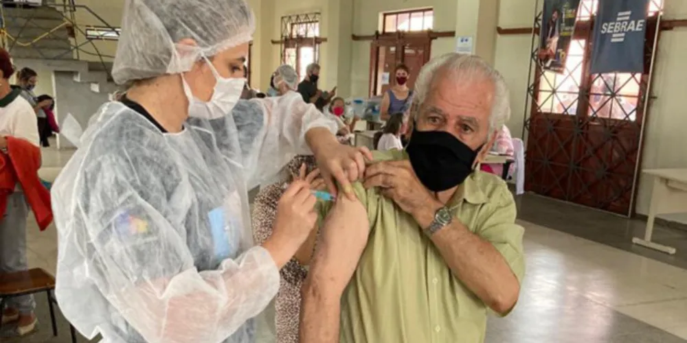 Imagem ilustrativa da imagem PG aplica segunda dose de coronavac nesta sexta-feira