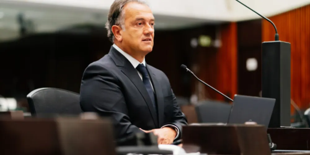 Deputado Plauto Miró Guimarães Filho entregou equipamentos para o hospital