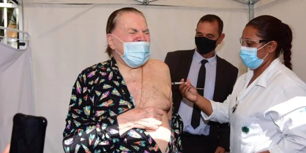 Dono do Baú estava bastante angustiado com a internação no Albert Einstein, em São Paulo