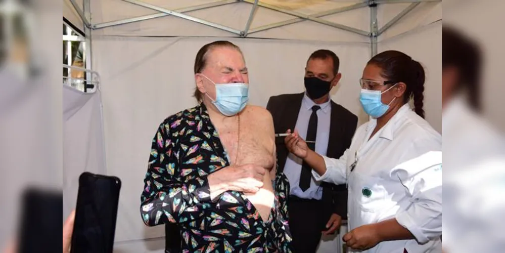 Dono do Baú estava bastante angustiado com a internação no Albert Einstein, em São Paulo