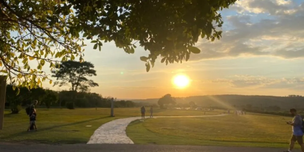 Somente o Parque Vila Velha recebeu 2.560 visitantes de quinta a domingo