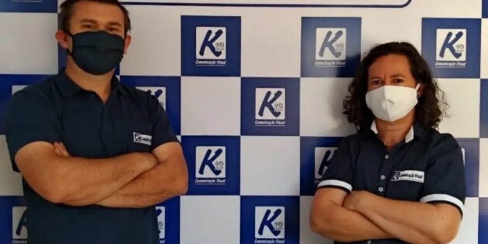 Sócios proprietários da K Comunicação Visual, Mário César e Rubia Kaminski, comemoram os avanços na empresa